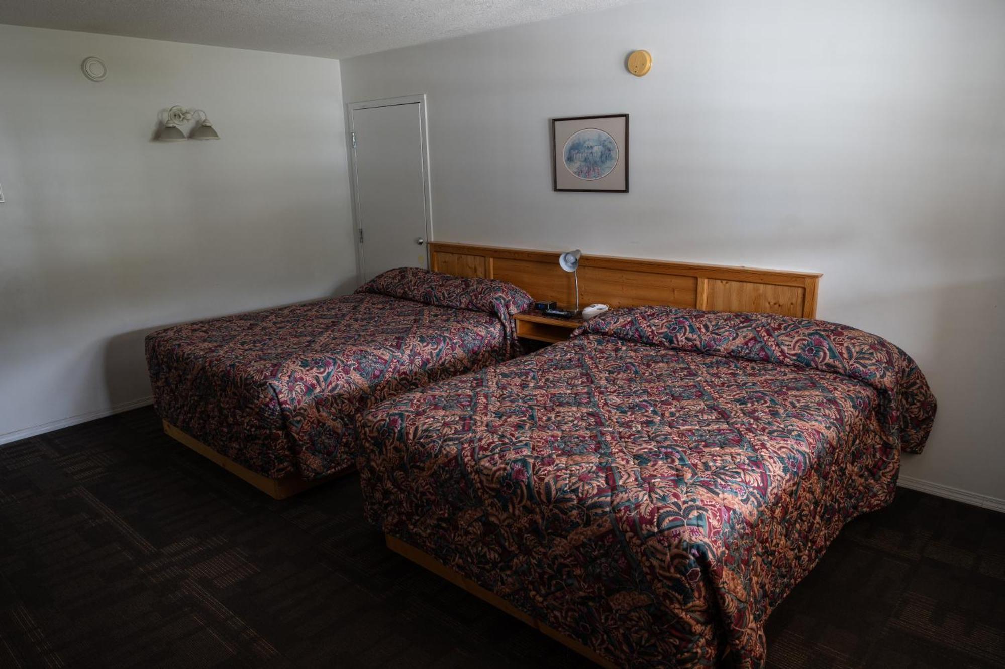Bonanza Gold Motel Dawson City Exterior foto